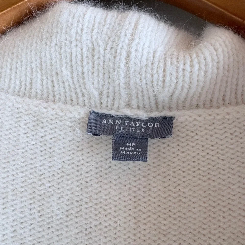 Y2K 90s ANN TAYLOR Angora Cream‎ Shawl Collar Button Front Cardigan Sweater MP